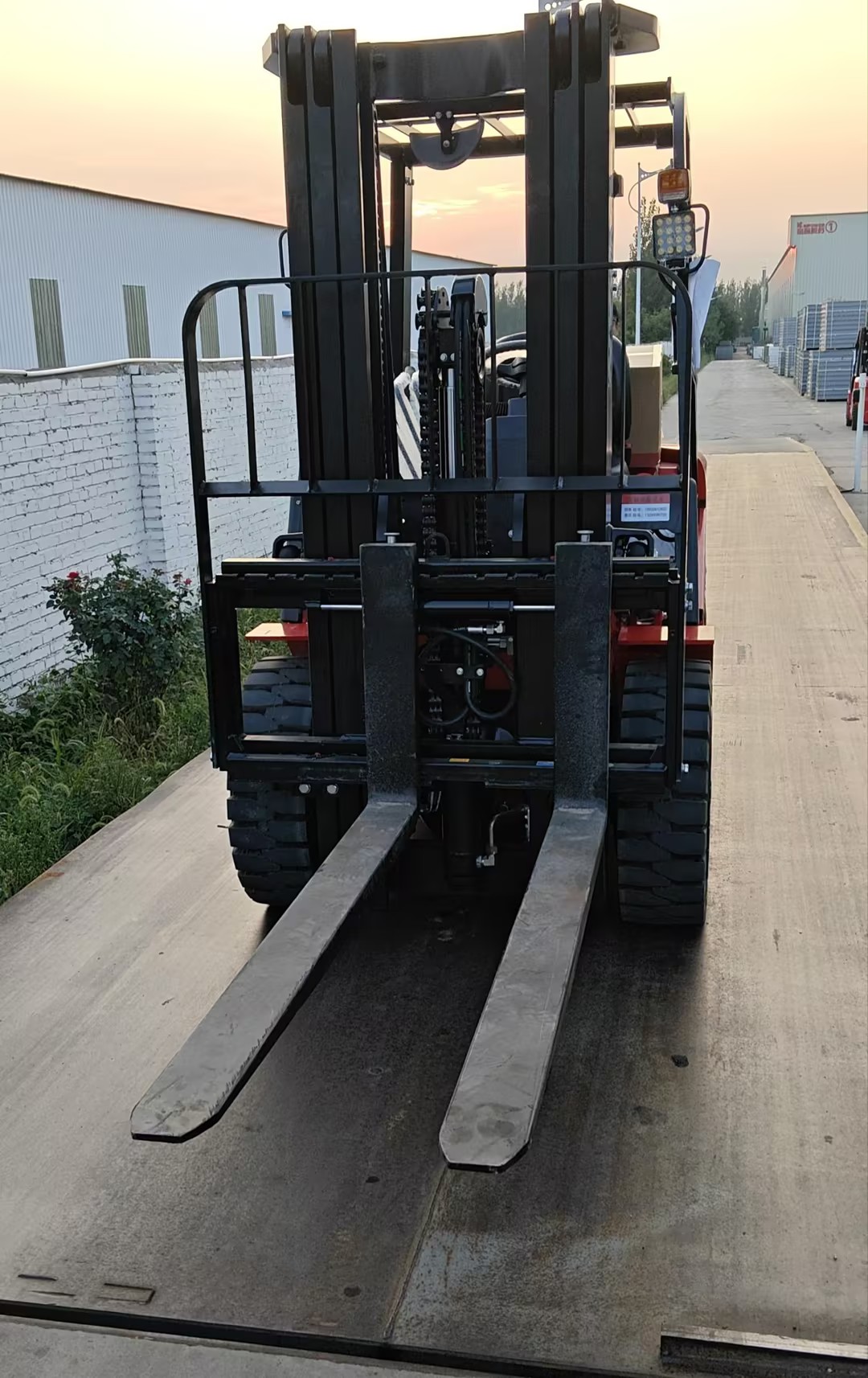 Phía trước và càng nâng · AC26080069